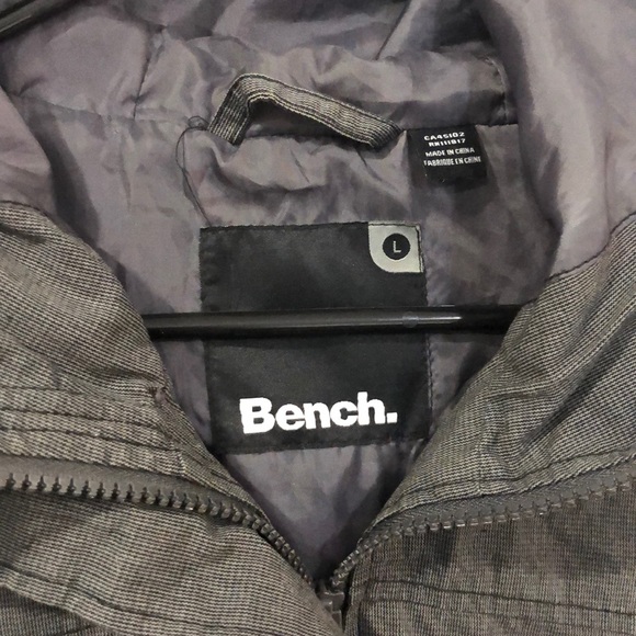 Bench Jacket - Picture 2 of 3